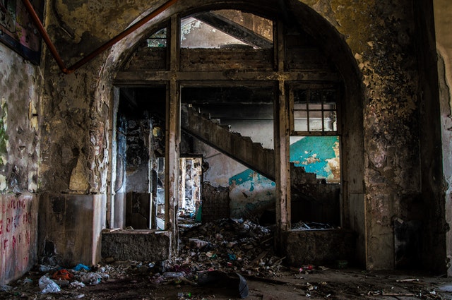 abandoned-building-photo
